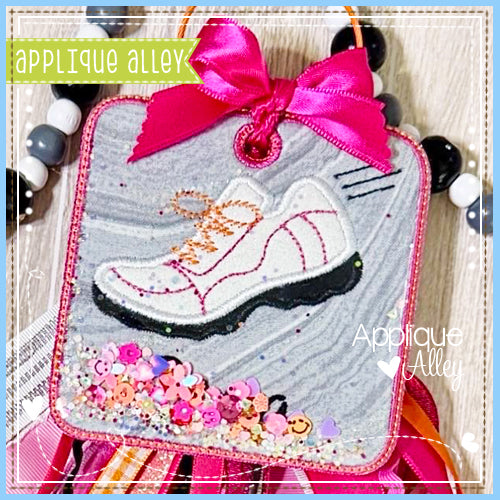 BAG TAG ROUNDED SQUARE TENNIS SHOE - SHAKER FRIENDLY - AAEH8824