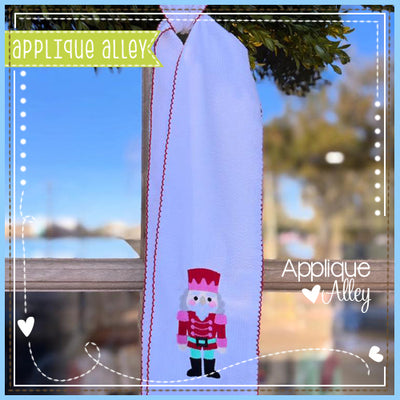 EMBROIDERY PRINCE PECAN NUTCRACKER AAEH8975