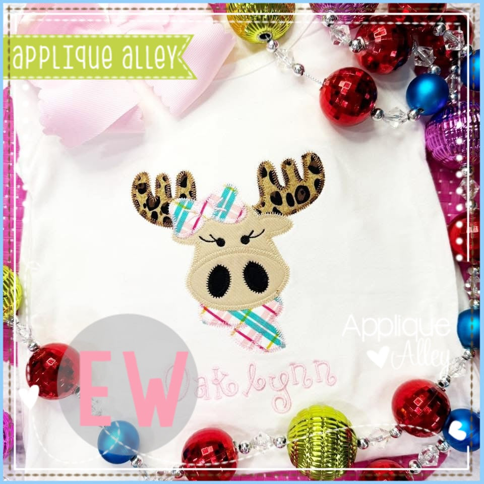 ZZ MOOSE WITH SCARF BOW AAEW8870