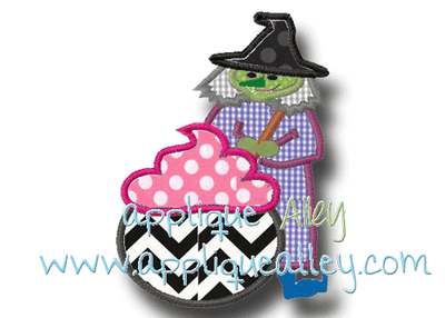 WITCH WITH CUPCAKE